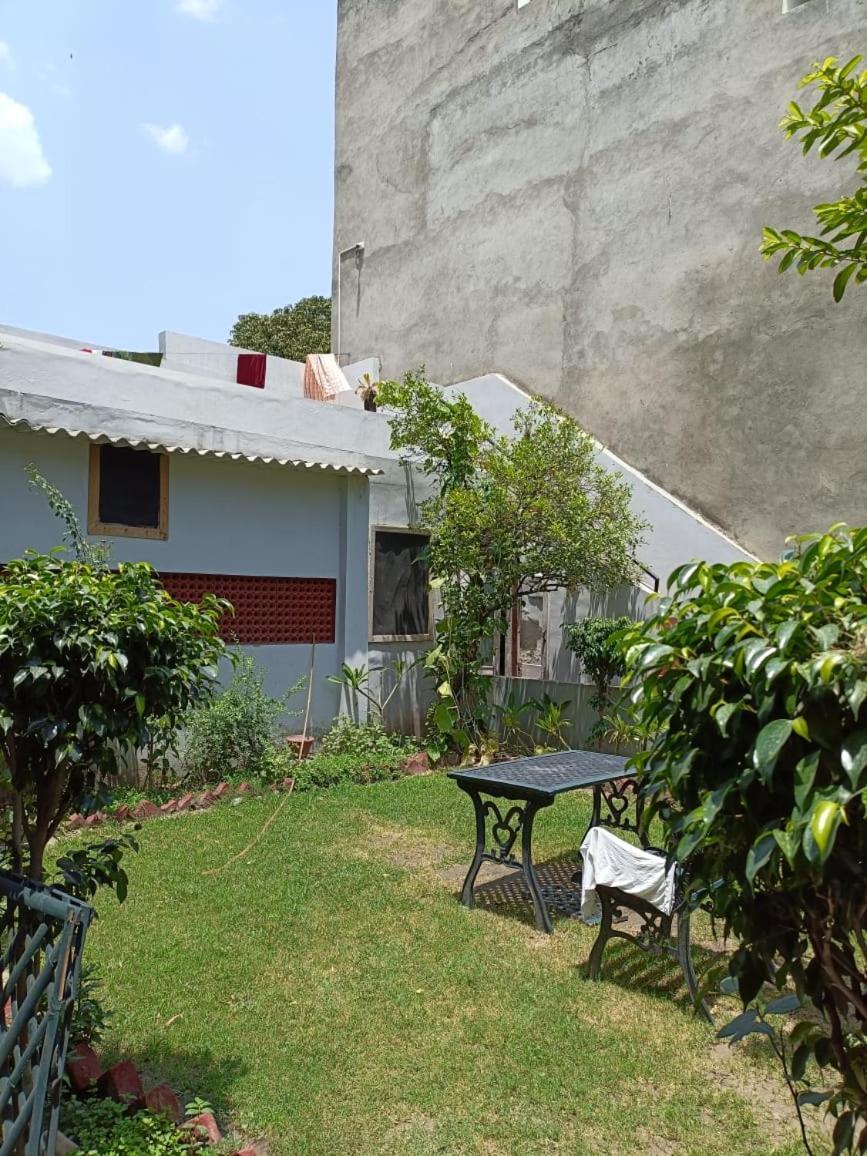 Tourist Guest House Amritsar Eksteriør bilde