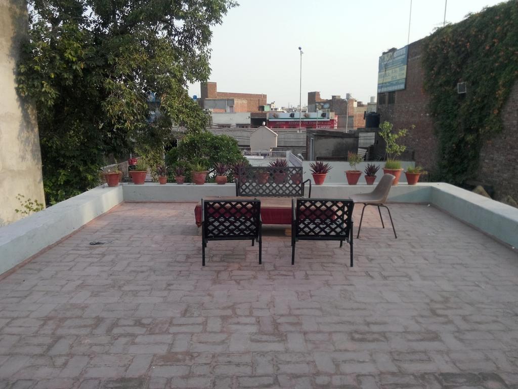 Tourist Guest House Amritsar Eksteriør bilde